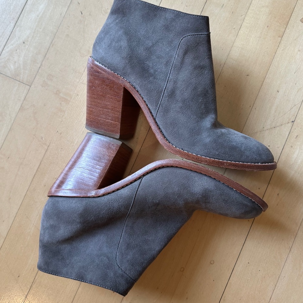 Loeffler Randall Ella grey suede bootie, 8.5. L1053 - Picture 4 of 6